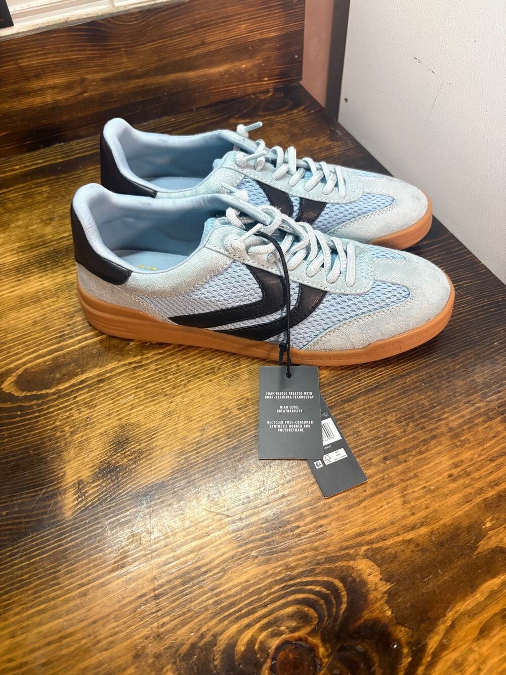 Madden nyc blue sneakers size 8
